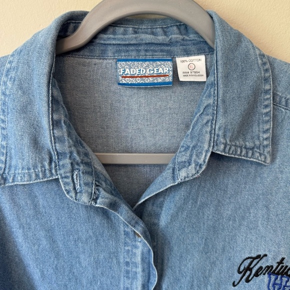 Vtg UK Wildcats Kentucky Denim 100% Cotton Button Down Size XL - Picture 3 of 6
